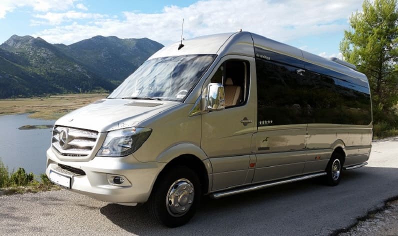 Békés: Buses booking in Orosháza in Orosháza and Hungary